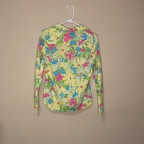 Lilly Pulitzer Resort Fit Button Down Shirt - Picture 6 of 10